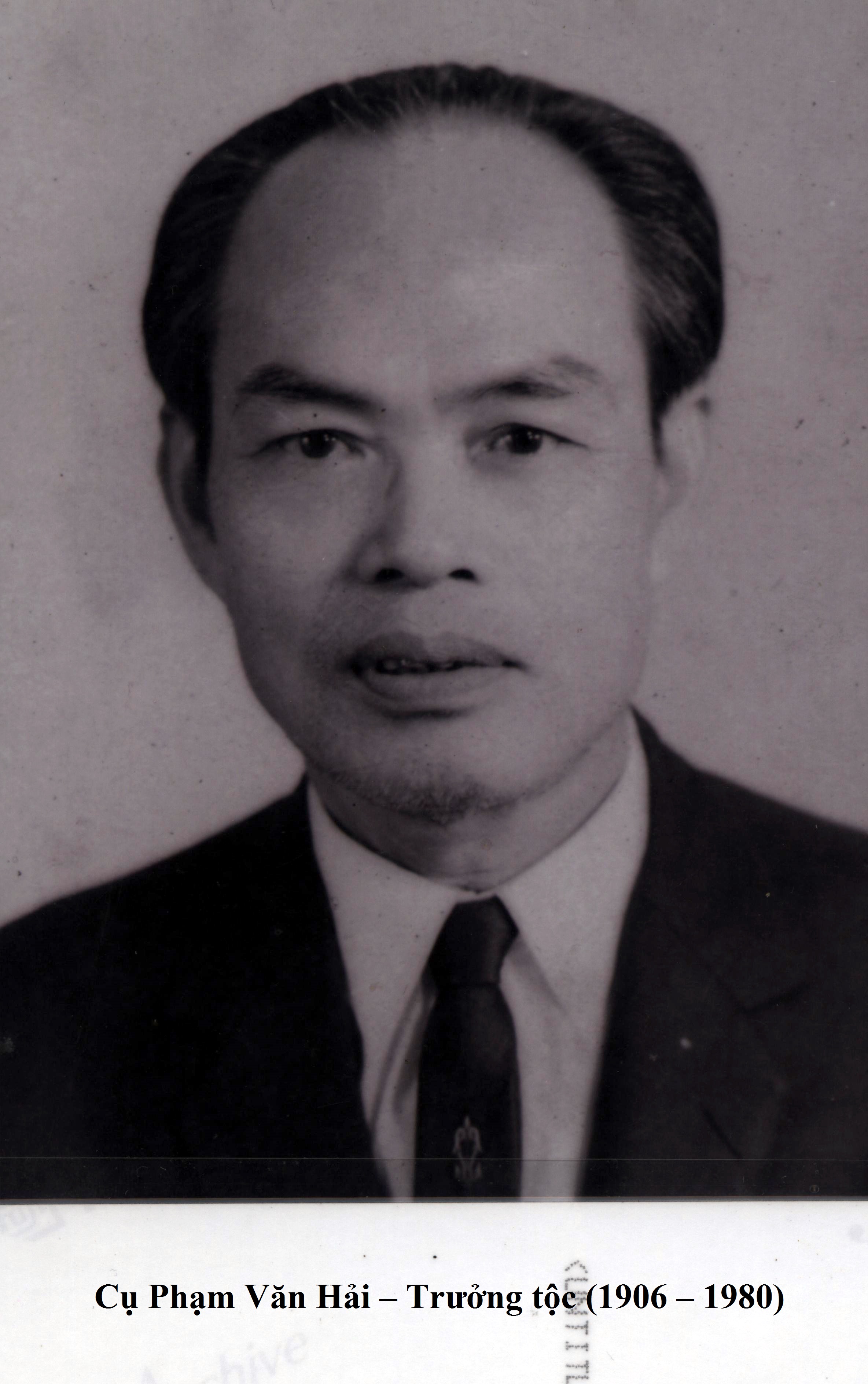 Cụ Hải