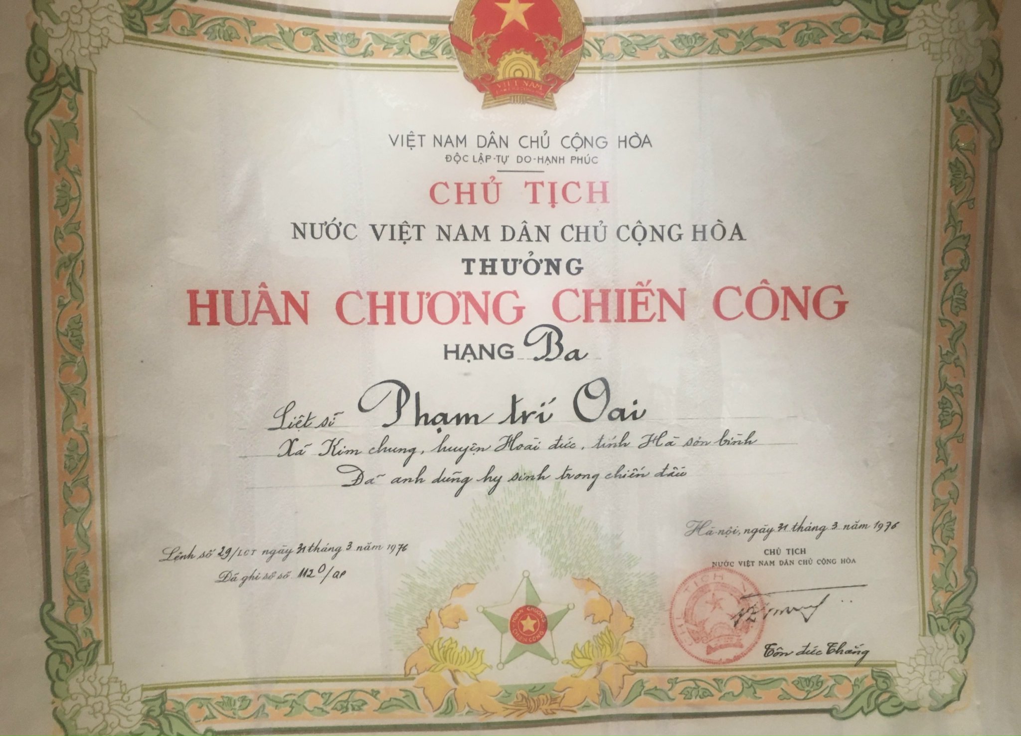 Cụ Phạm Trí oai